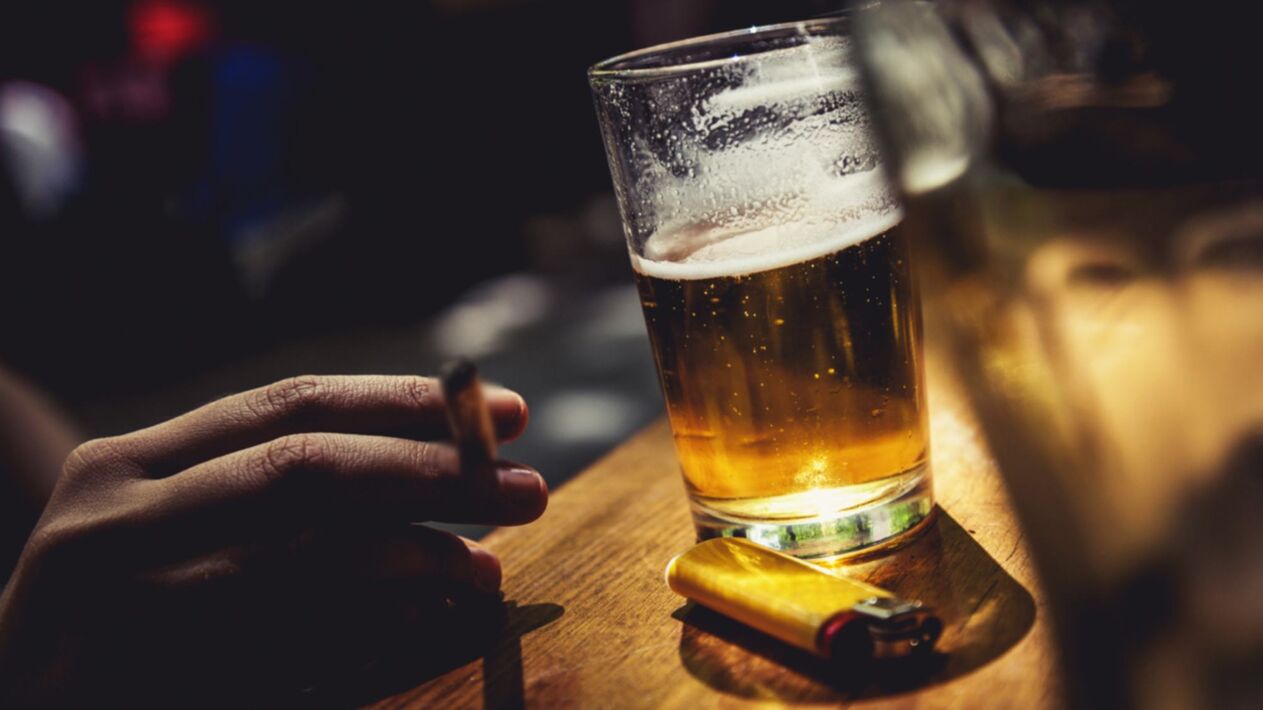 Fumare e alcol come cause dell'ipertensione